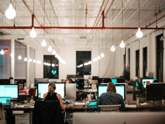 Formation et Emploi en Entreprise : Un Duo Gagnant pour la Réussite Professionnelle